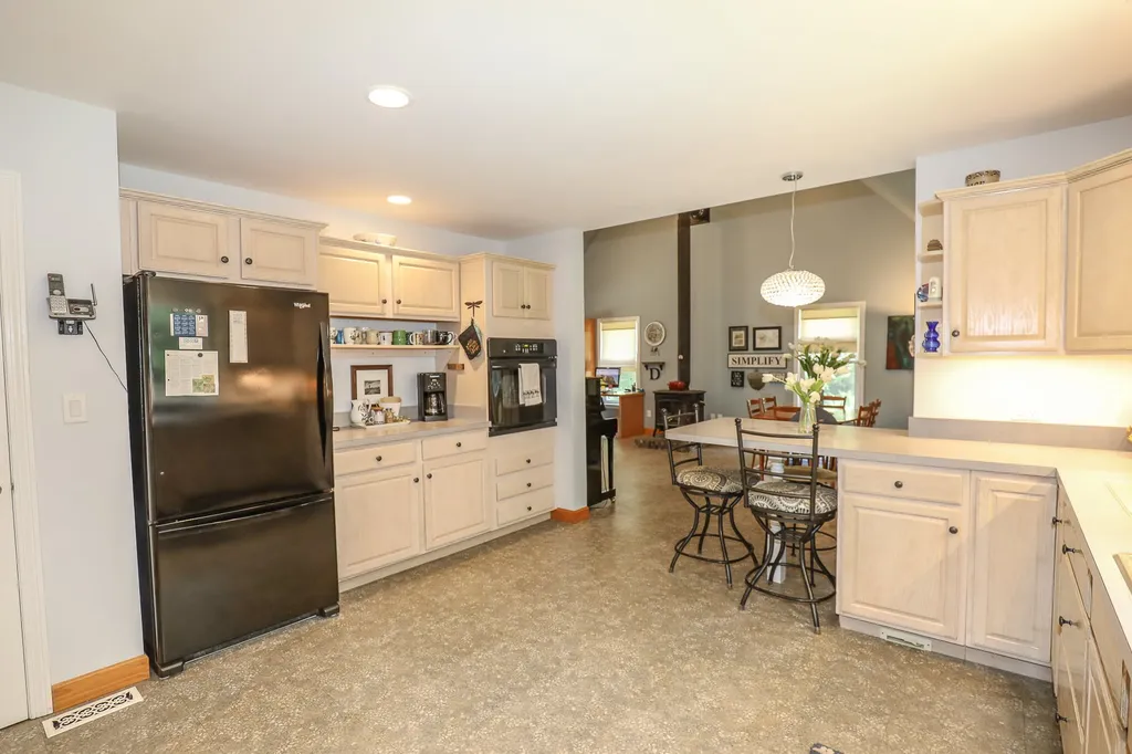 88 Twist Hill Road Dunbarton NH 03046