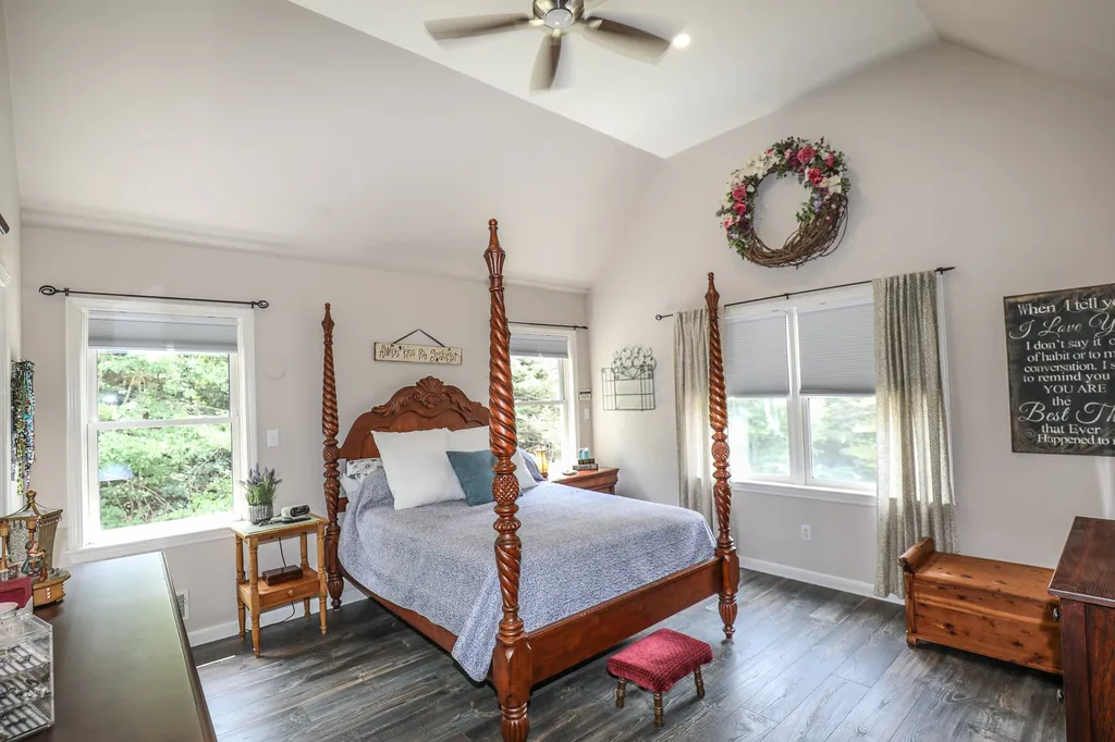 88 Twist Hill Road Dunbarton NH 03046
