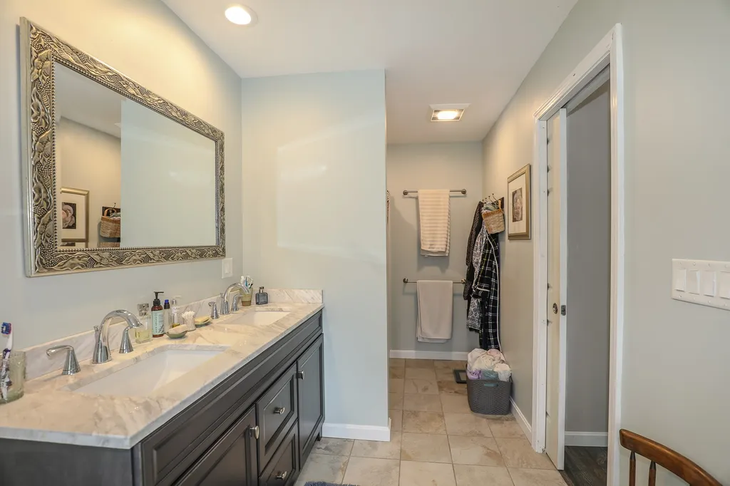 88 Twist Hill Road Dunbarton NH 03046