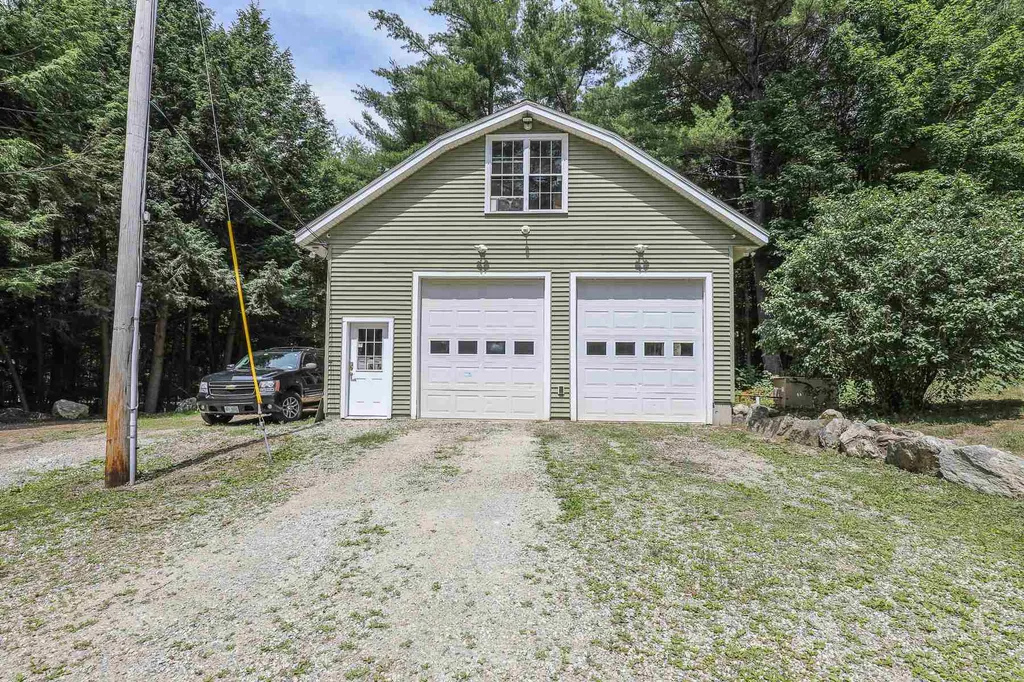 88 Twist Hill Road Dunbarton NH 03046