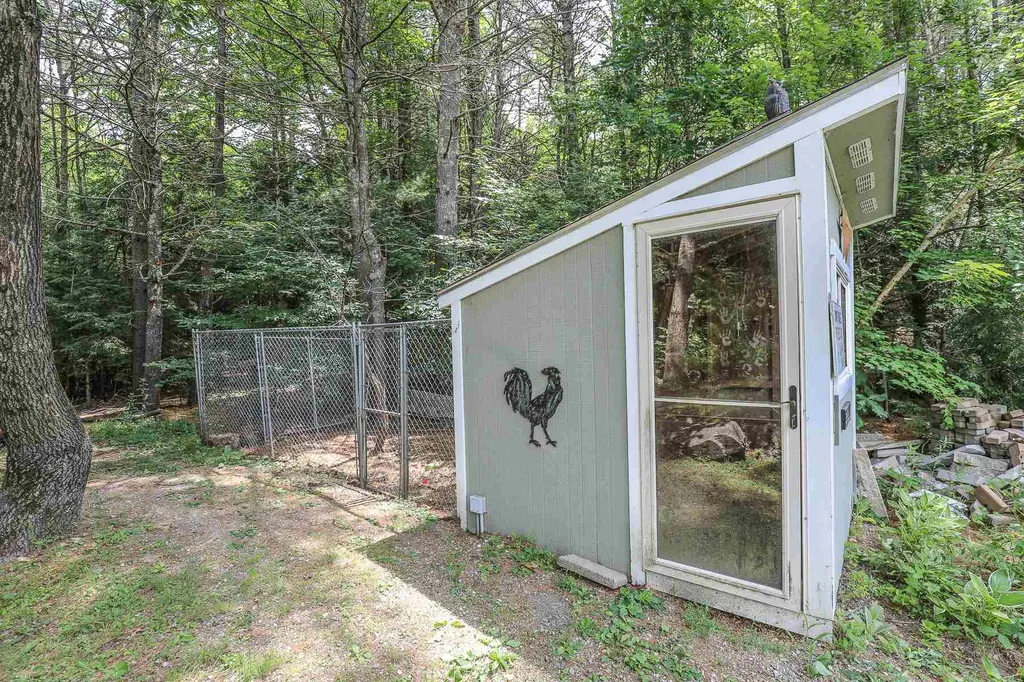 88 Twist Hill Road Dunbarton NH 03046