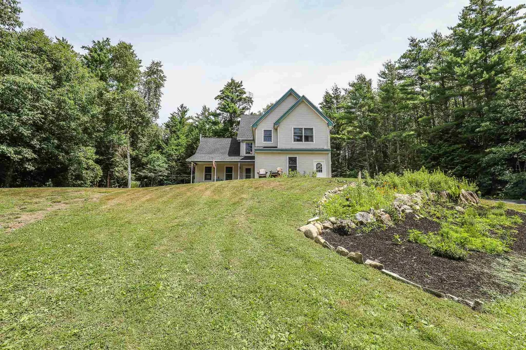 88 Twist Hill Road Dunbarton NH 03046