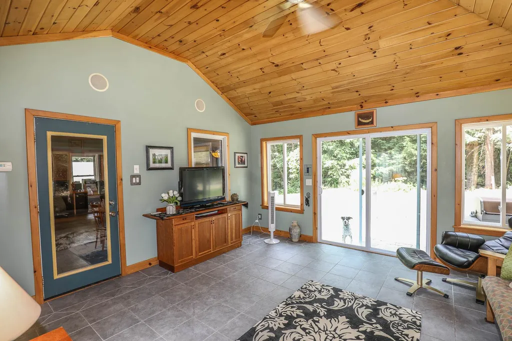 88 Twist Hill Road Dunbarton NH 03046