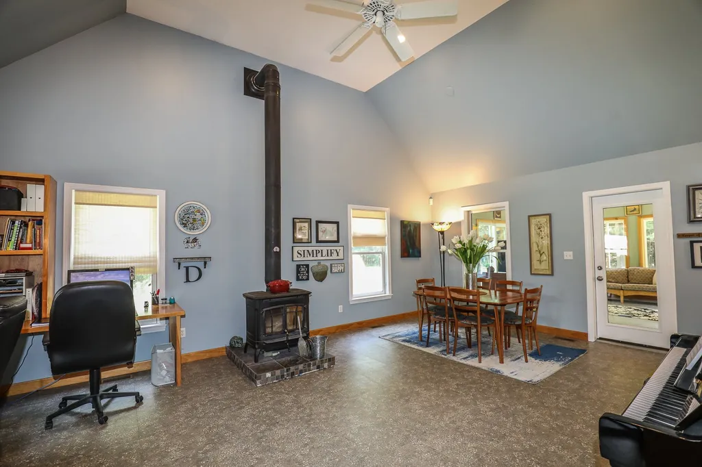 88 Twist Hill Road Dunbarton NH 03046