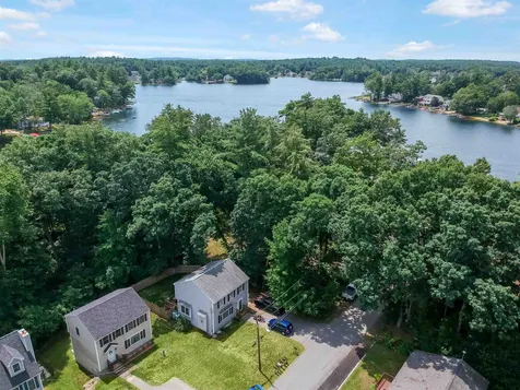7 Evergreen Road Salem NH 03079