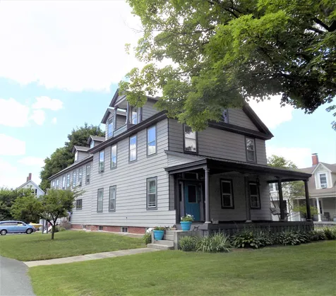 1487 Main Street St. Johnsbury VT 05819