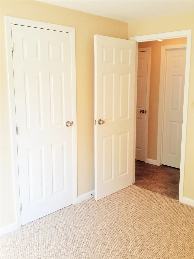 5 Hemlock Street Hampton NH 03842