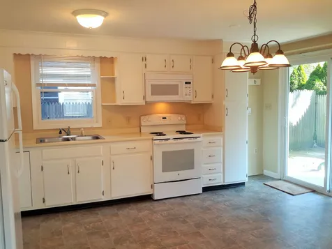 5 Hemlock Street Hampton NH 03842