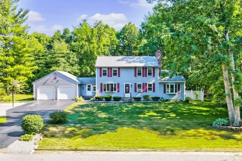 29 Century Lane Litchfield NH 03052