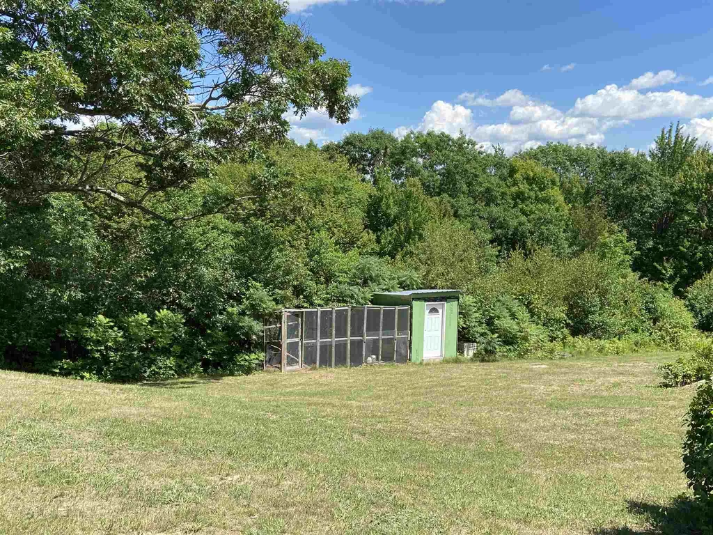 184 Clough Sanborn Hill Road Webster NH 03303