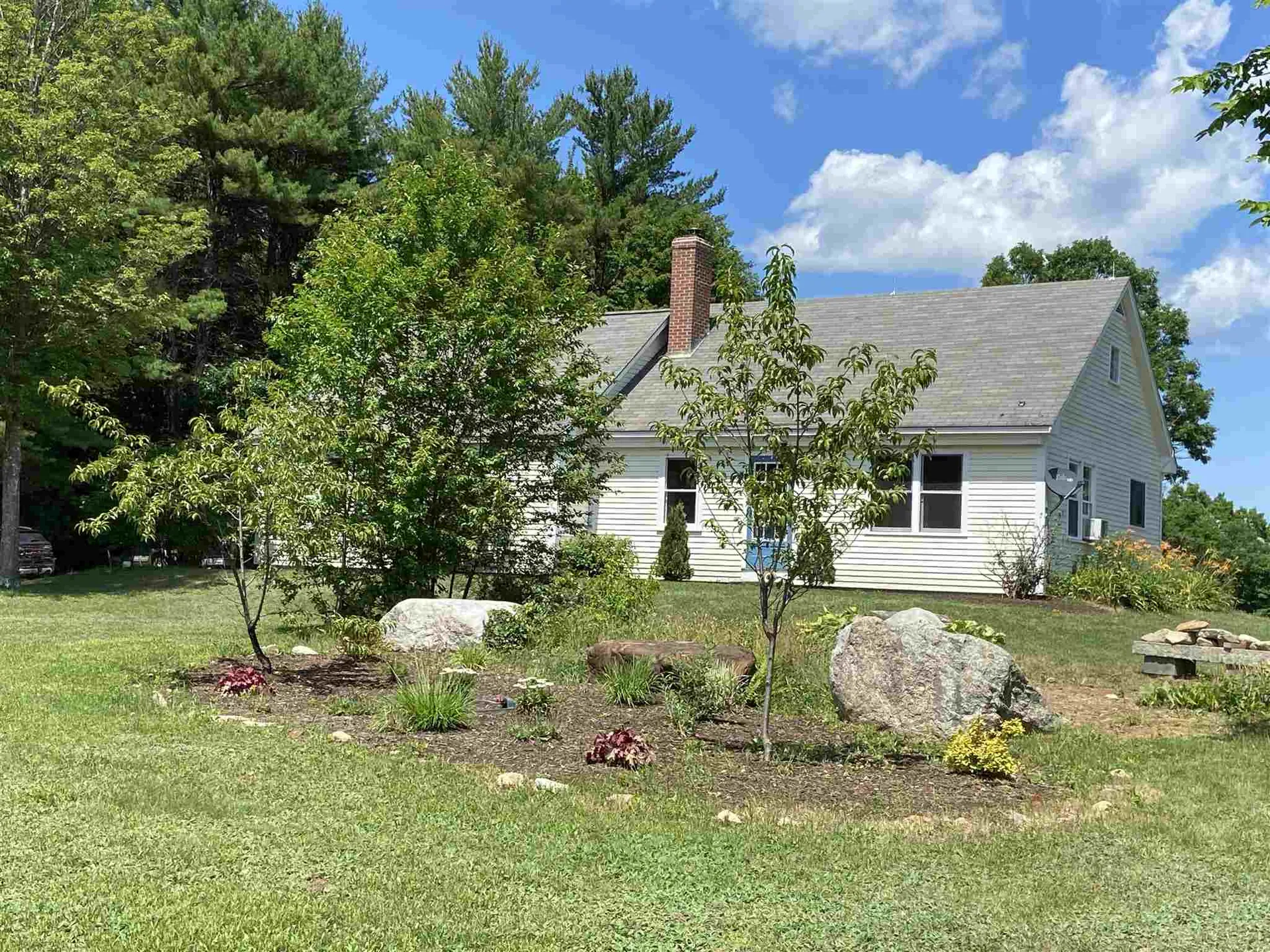 184 Clough Sanborn Hill Road Webster NH 03303