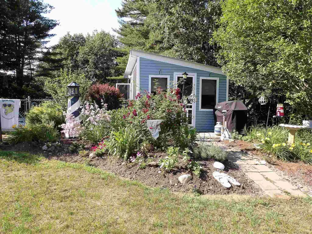 5 Esker Drive Franklin NH 03235