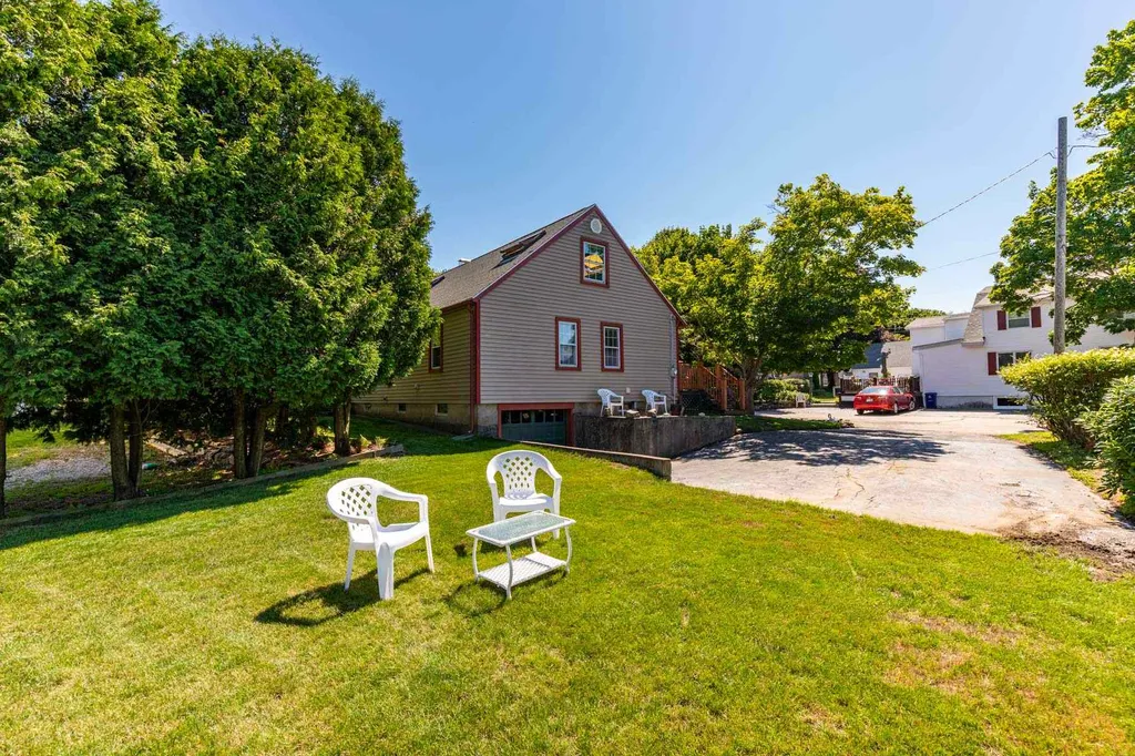 21 Fernald Court Portsmouth NH 03801-5205