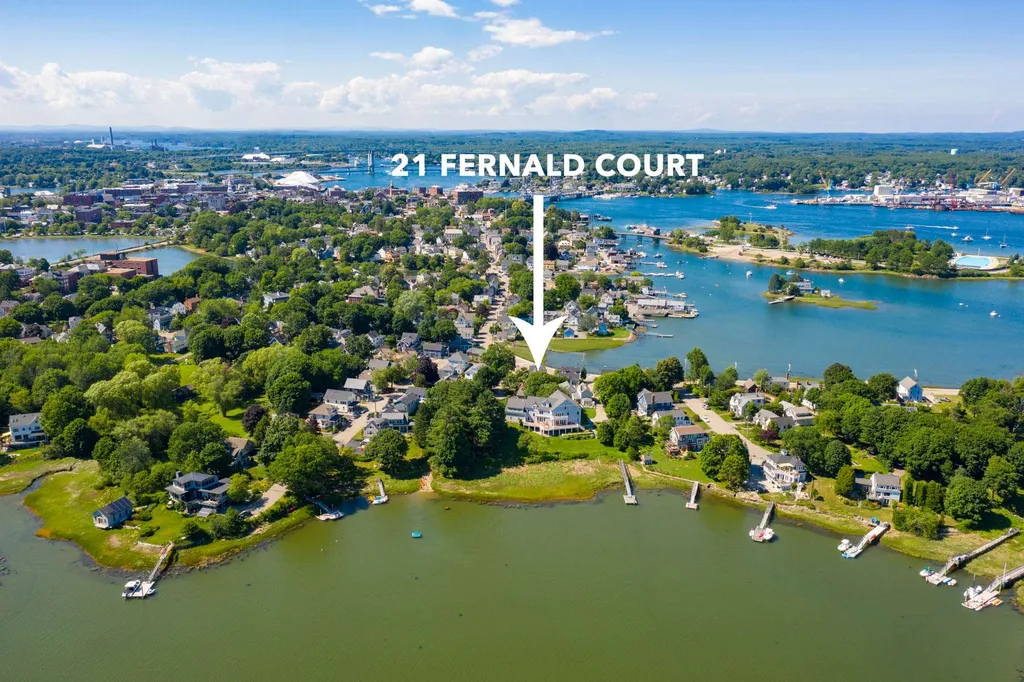21 Fernald Court Portsmouth NH 03801-5205