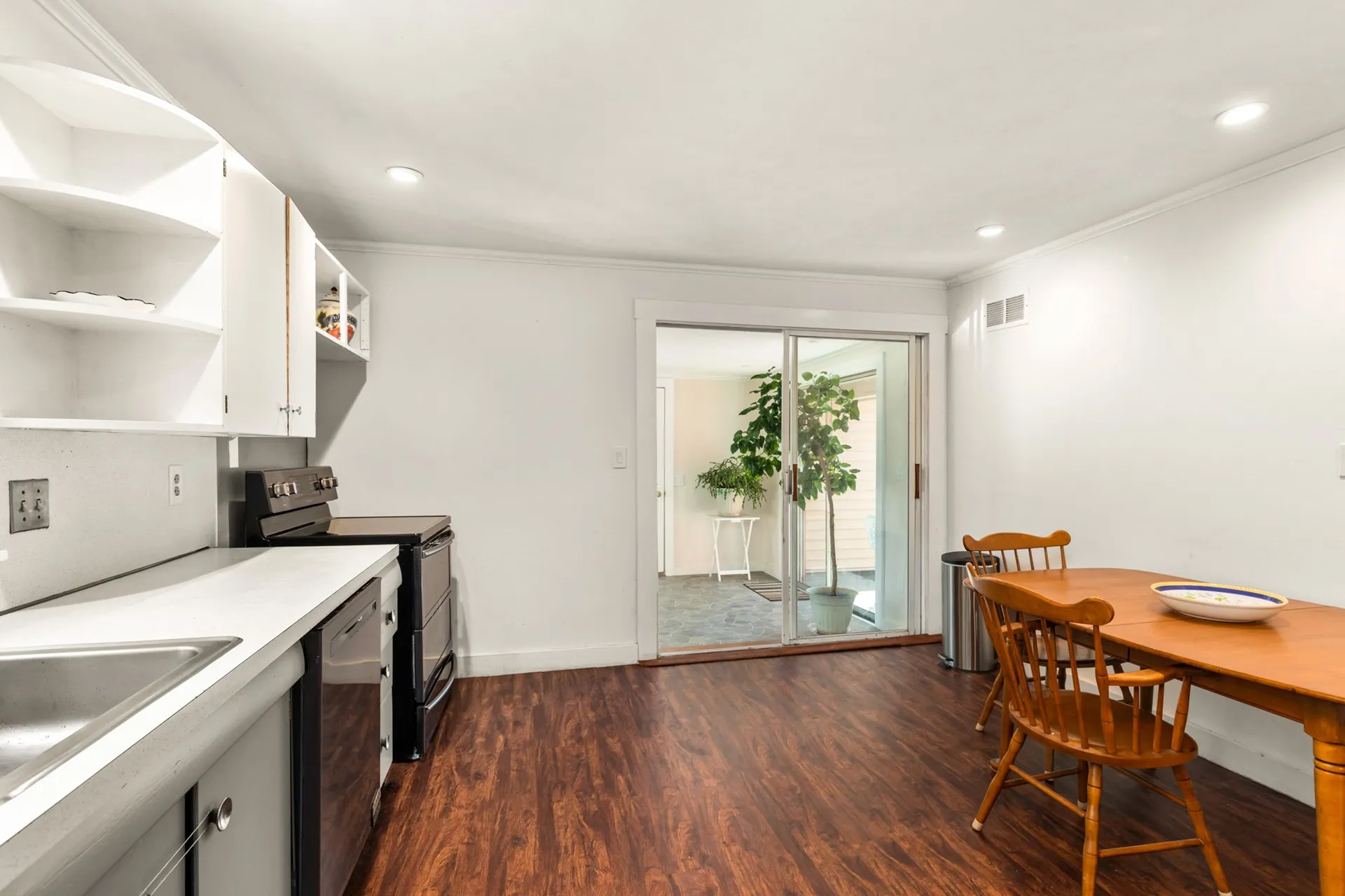 21 Fernald Court Portsmouth NH 03801-5205
