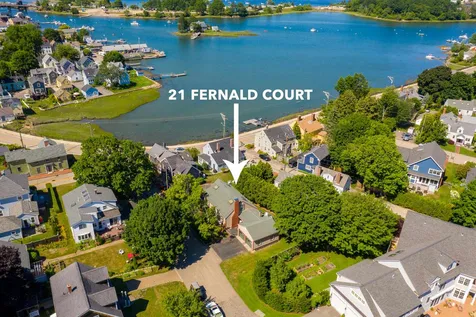 21 Fernald Court Portsmouth NH 03801-5205