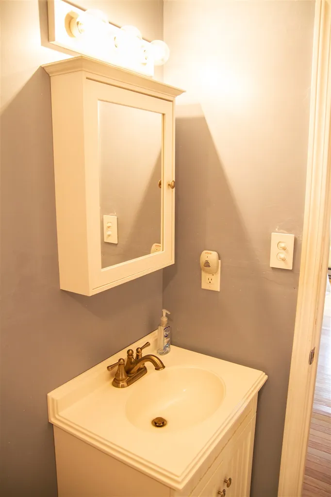 119 Krainewood Drive Moultonborough NH 03254