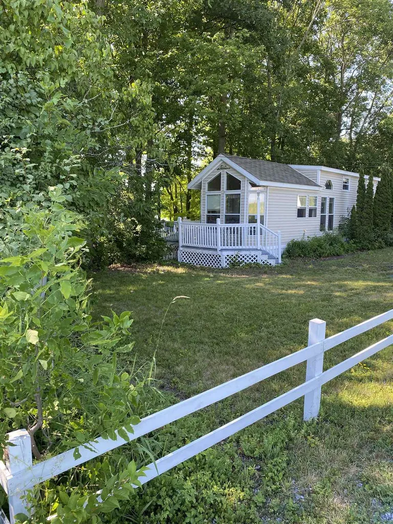 364 Delong Lane Shoreham VT 05770