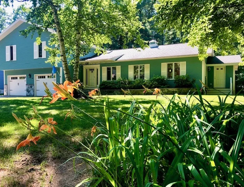 80 F W Hartford Drive Portsmouth NH 03801