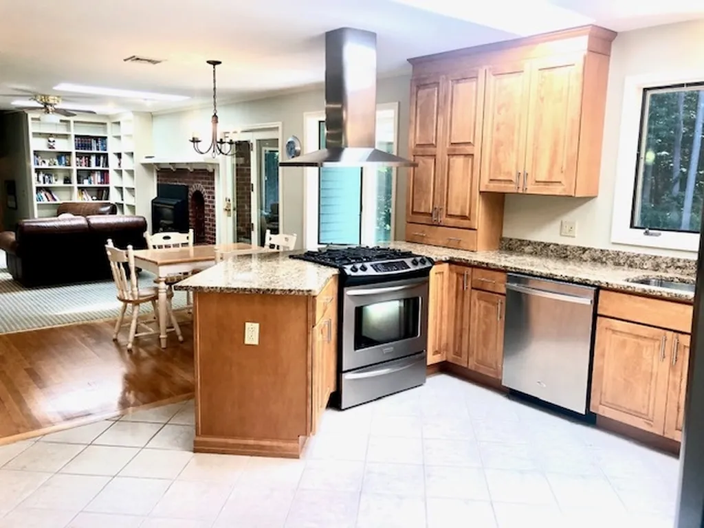 80 F W Hartford Drive Portsmouth NH 03801