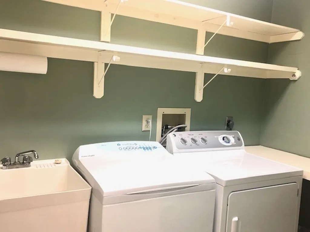 80 F W Hartford Drive Portsmouth NH 03801