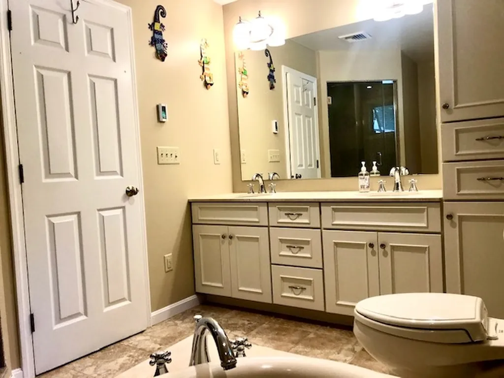 80 F W Hartford Drive Portsmouth NH 03801