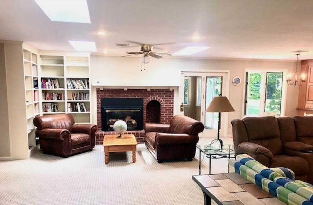 80 F W Hartford Drive Portsmouth NH 03801