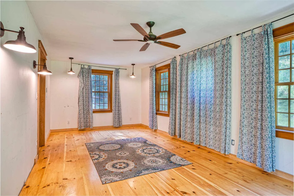 84 Sawyer Brook Road Orford NH 03777