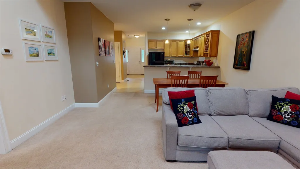 5 Pelton Way Hampton Falls NH 03844
