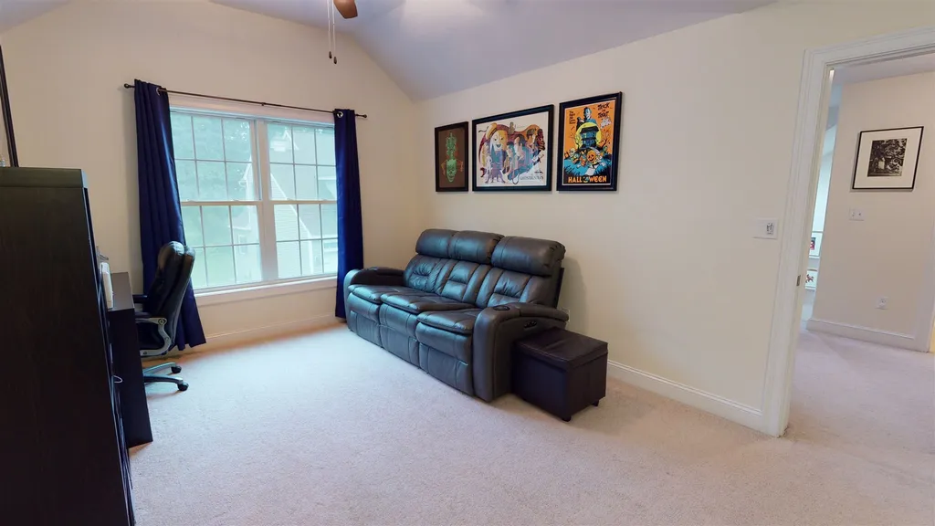 5 Pelton Way Hampton Falls NH 03844