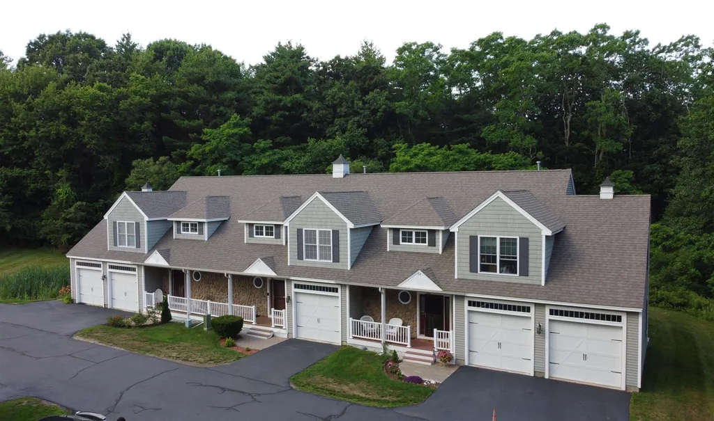 5 Pelton Way Hampton Falls NH 03844