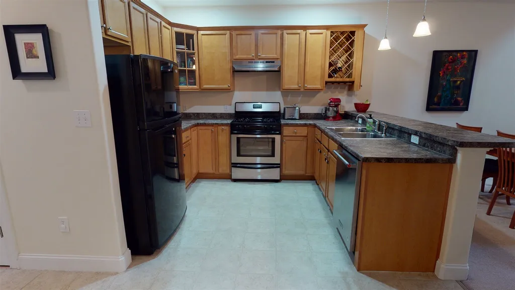 5 Pelton Way Hampton Falls NH 03844