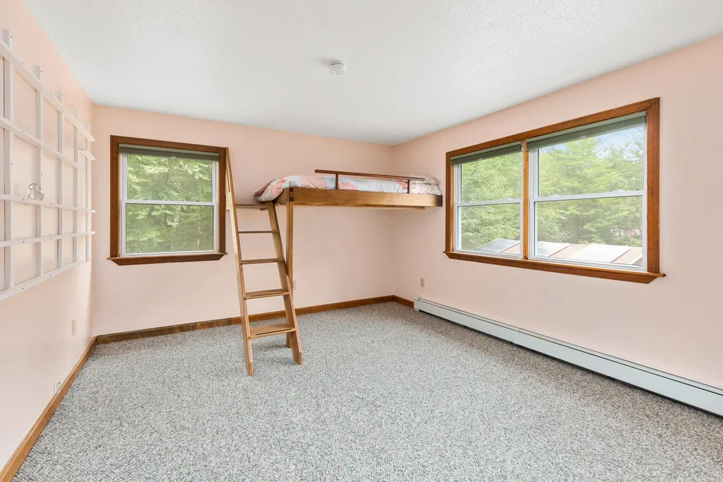 40 Aspen Drive Strafford NH 03884