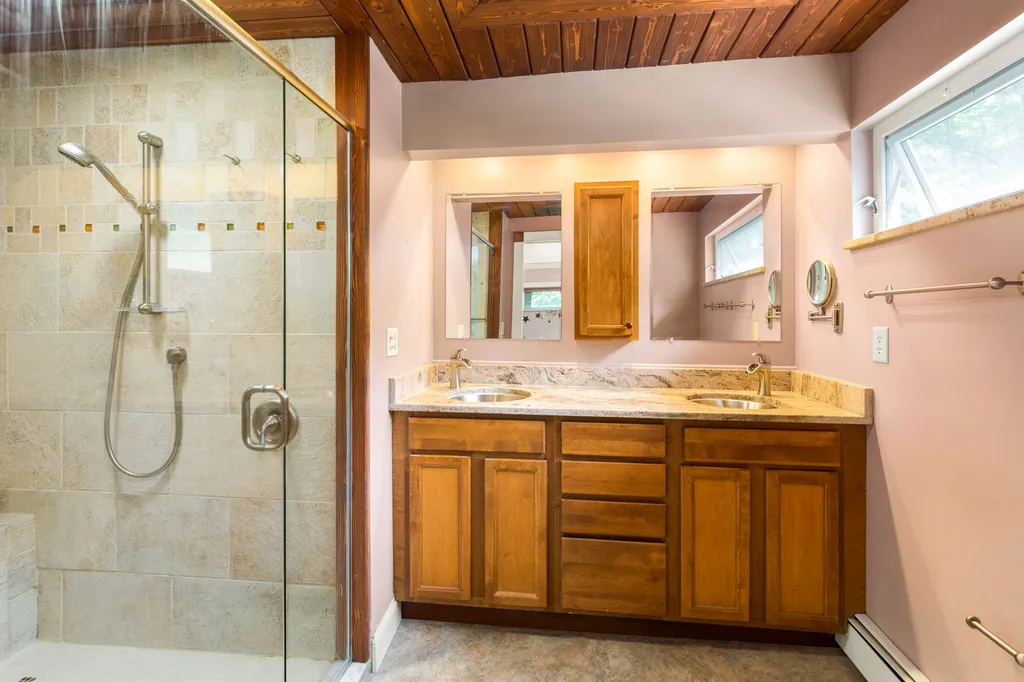 40 Aspen Drive Strafford NH 03884