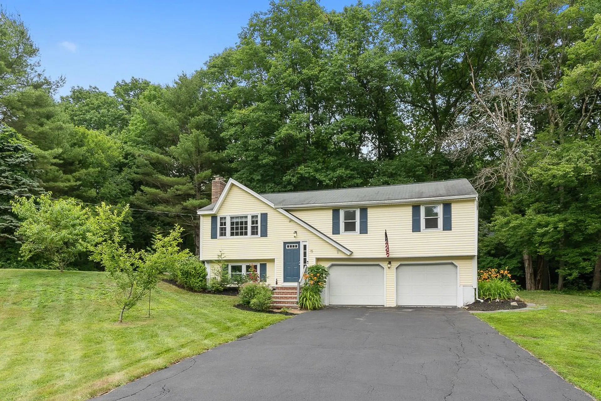 15 Thomas Street Windham NH 03087