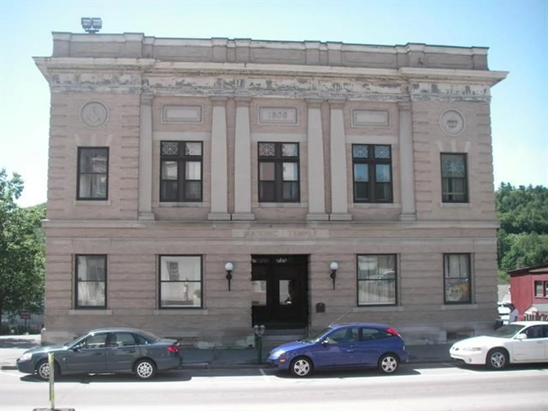 137 Main Street Littleton NH 03561