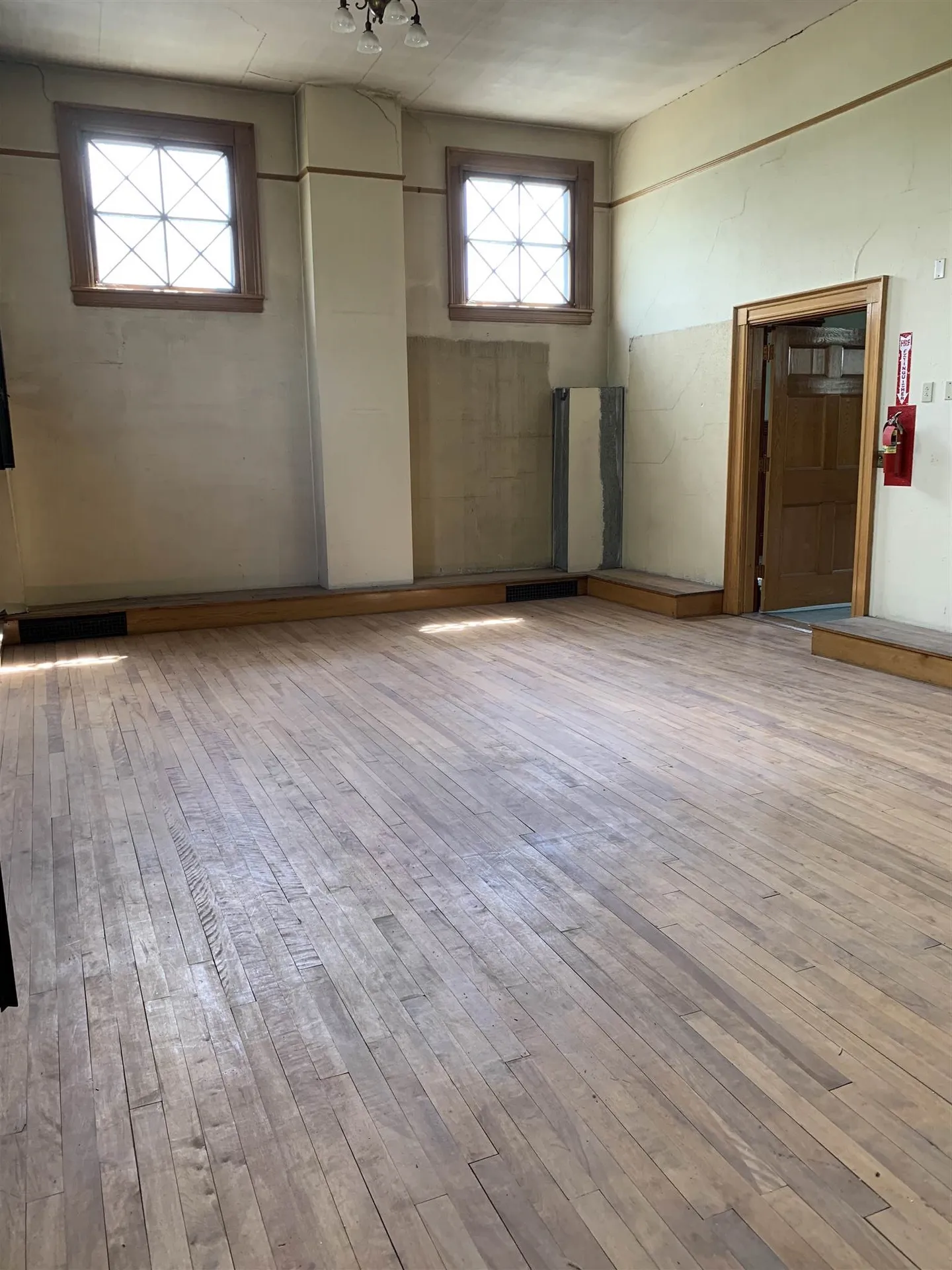 137 Main Street Littleton NH 03561