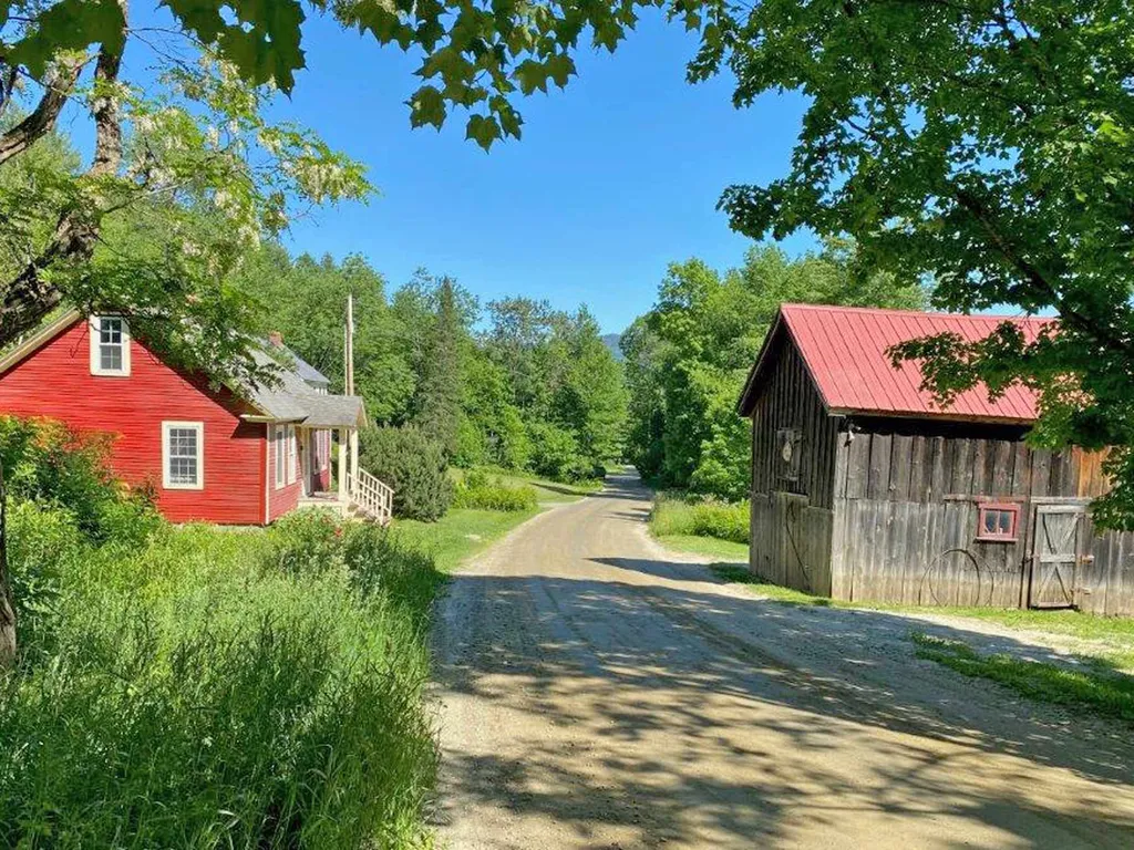 432 Dowsville Road Duxbury VT 05660