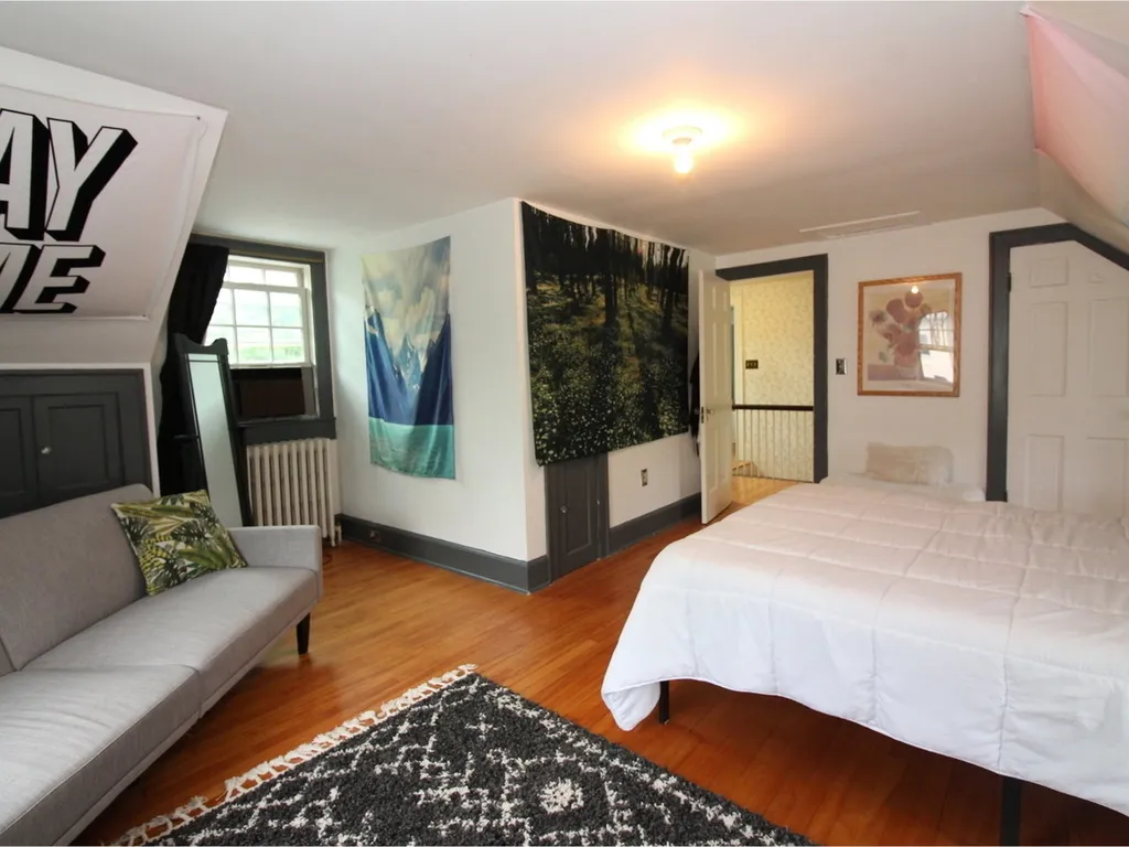 178 Summit Street Burlington VT 05401