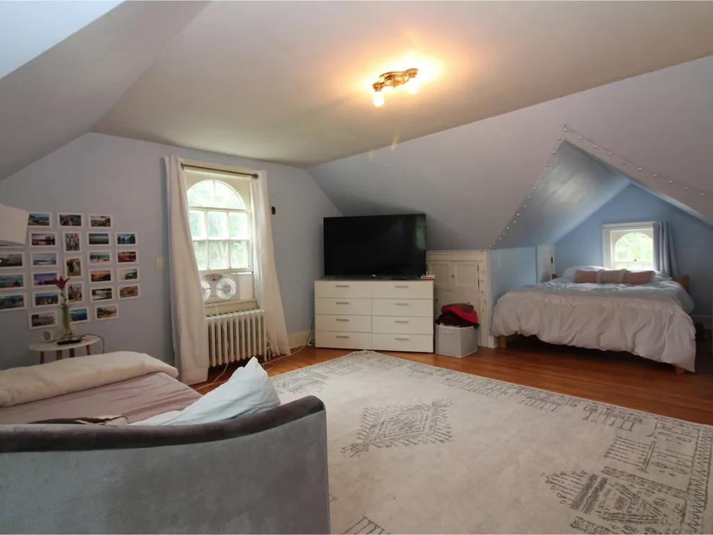 178 Summit Street Burlington VT 05401