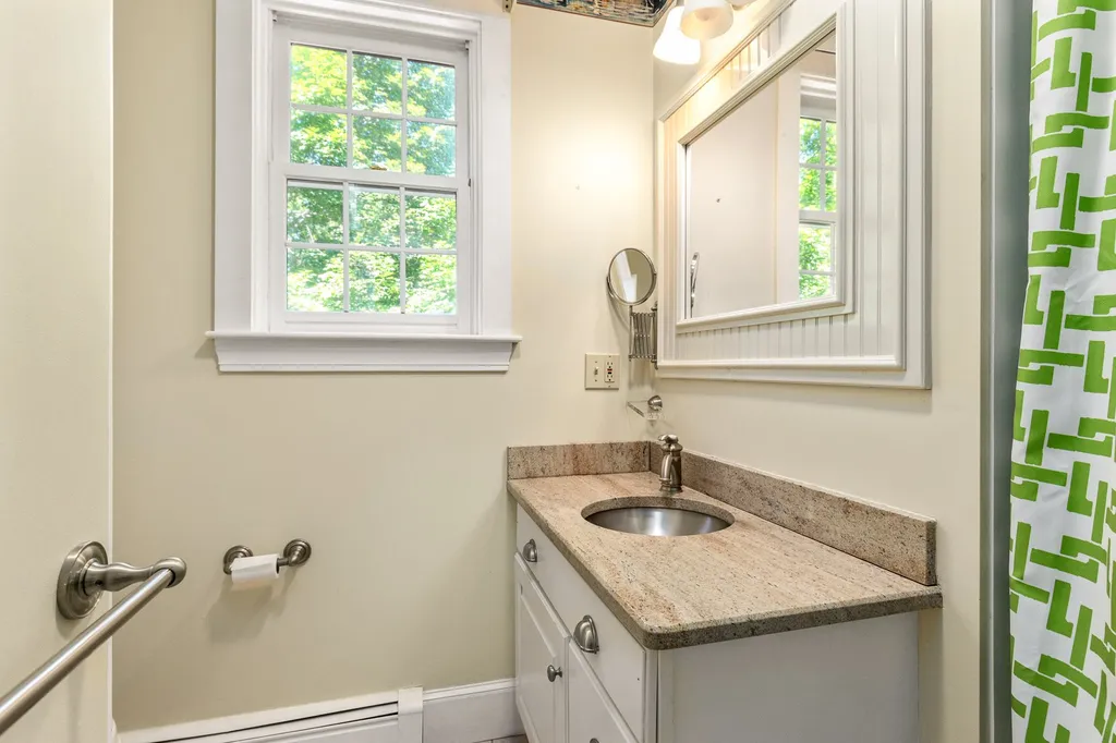 1 Emerson Road Durham NH 03824