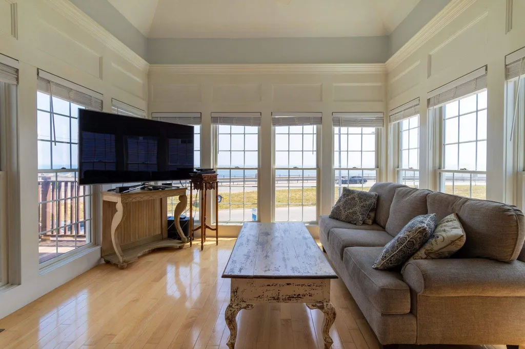 503 Ocean Boulevard Hampton NH 03842