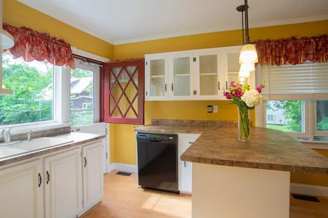 112 Highland Street Brattleboro VT 05301