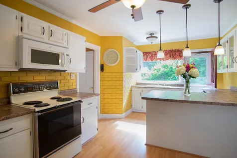 112 Highland Street Brattleboro VT 05301