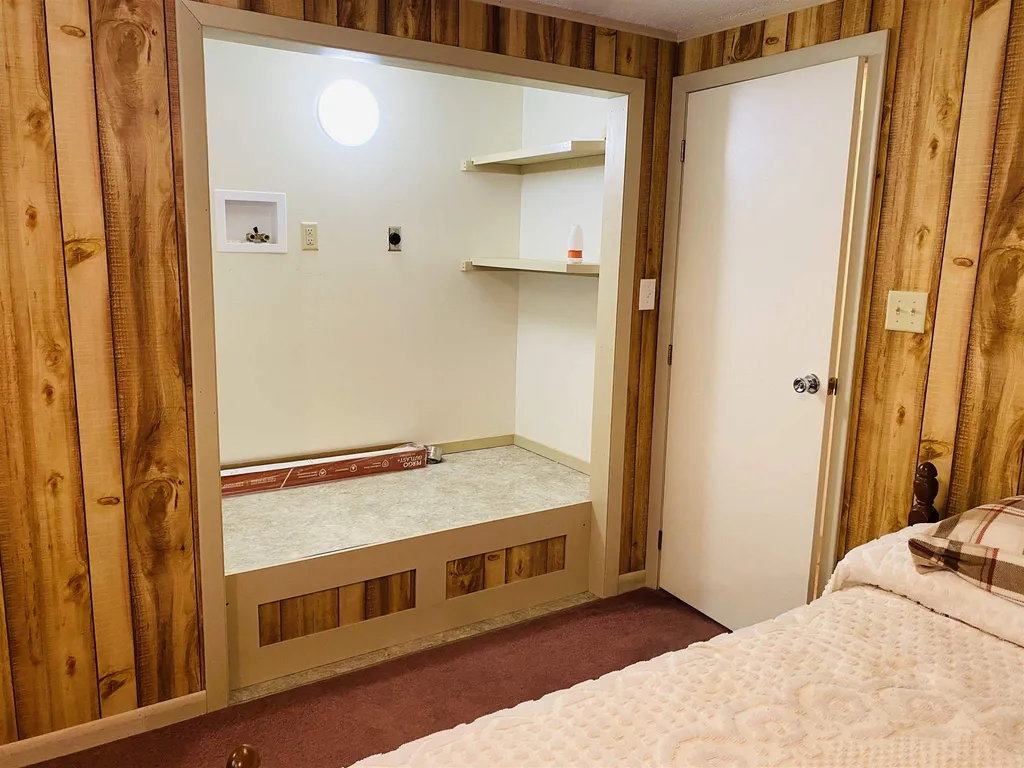 144 Covey Road Brattleboro VT 05301