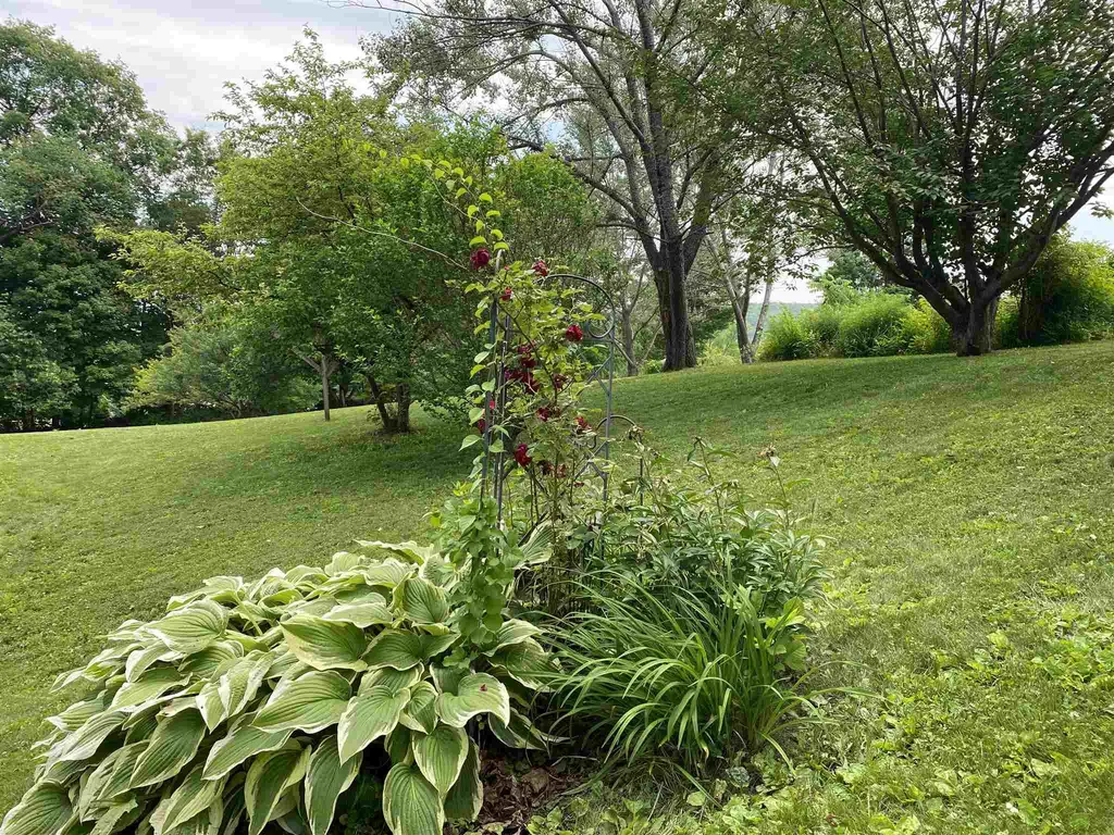 144 Covey Road Brattleboro VT 05301