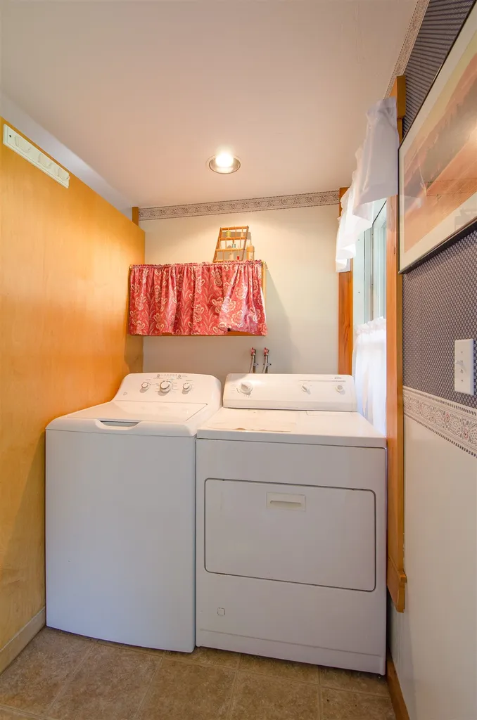 65 Beech Street Bristol NH 03222