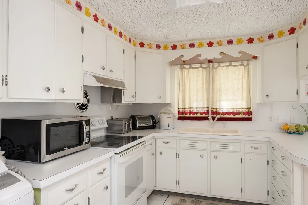 34 Veterans Terrace Somersworth NH 03878