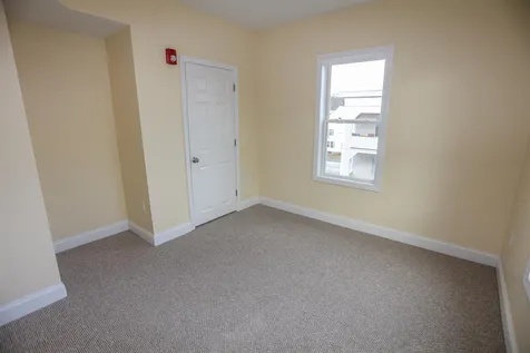 21 Clifford Avenue Manchester NH 03103
