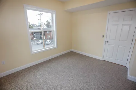 21 Clifford Avenue Manchester NH 03103